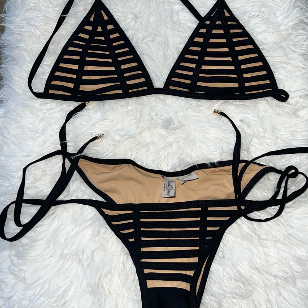 Beach Bunny 🔥 Bikini